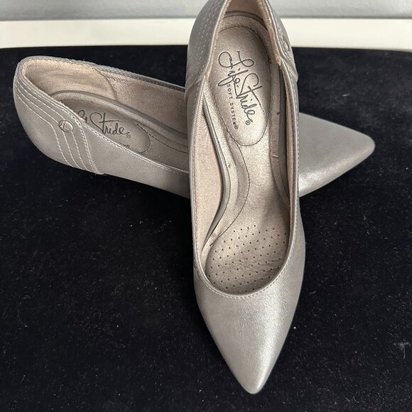 LifeStride Soft System Grey Heels Women’s 8.5 Comfort 2.5–3” Lightly Used - Picture 3 of 6